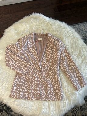 NWT Entro Blazer Beige with White Animal Print Pattern